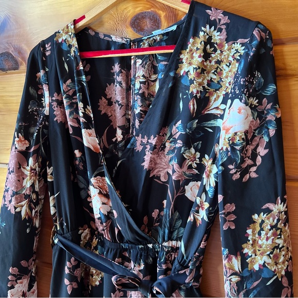 Floral Maxi Wrap Dress - Long-sleeve with keyhole back - Picture 3 of 7